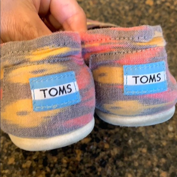 Toms Shoes - Toms canvas yellow pink slip on flats